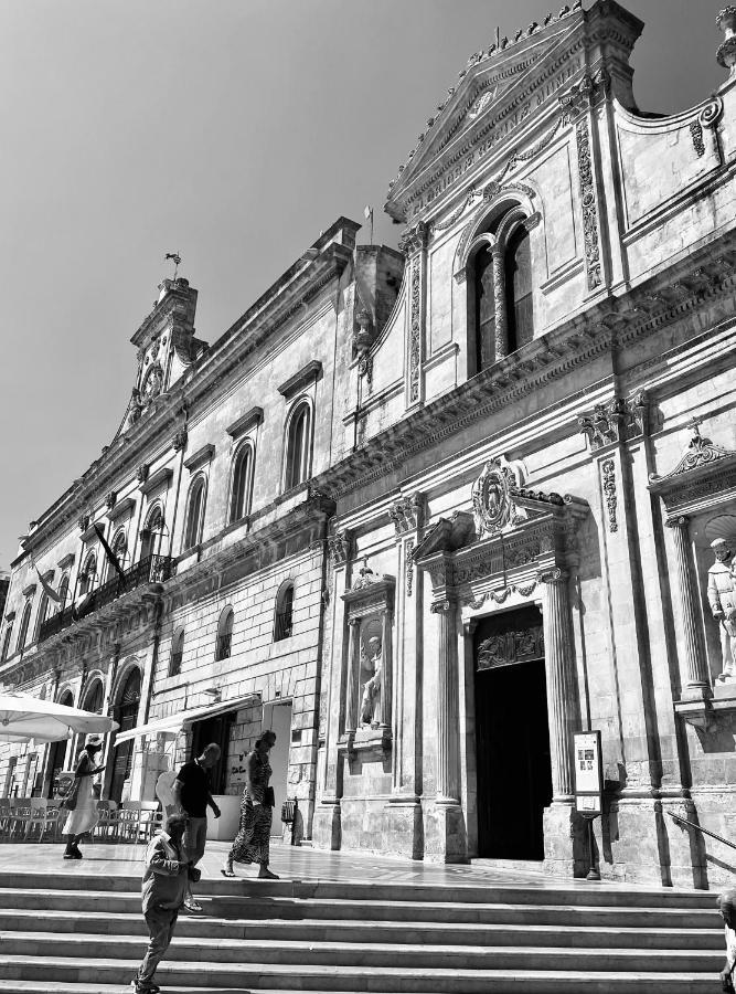 Palazzoliva - Luxury Boho Chic Guest House In The Historic Heart Of Martina Franca Exterior foto